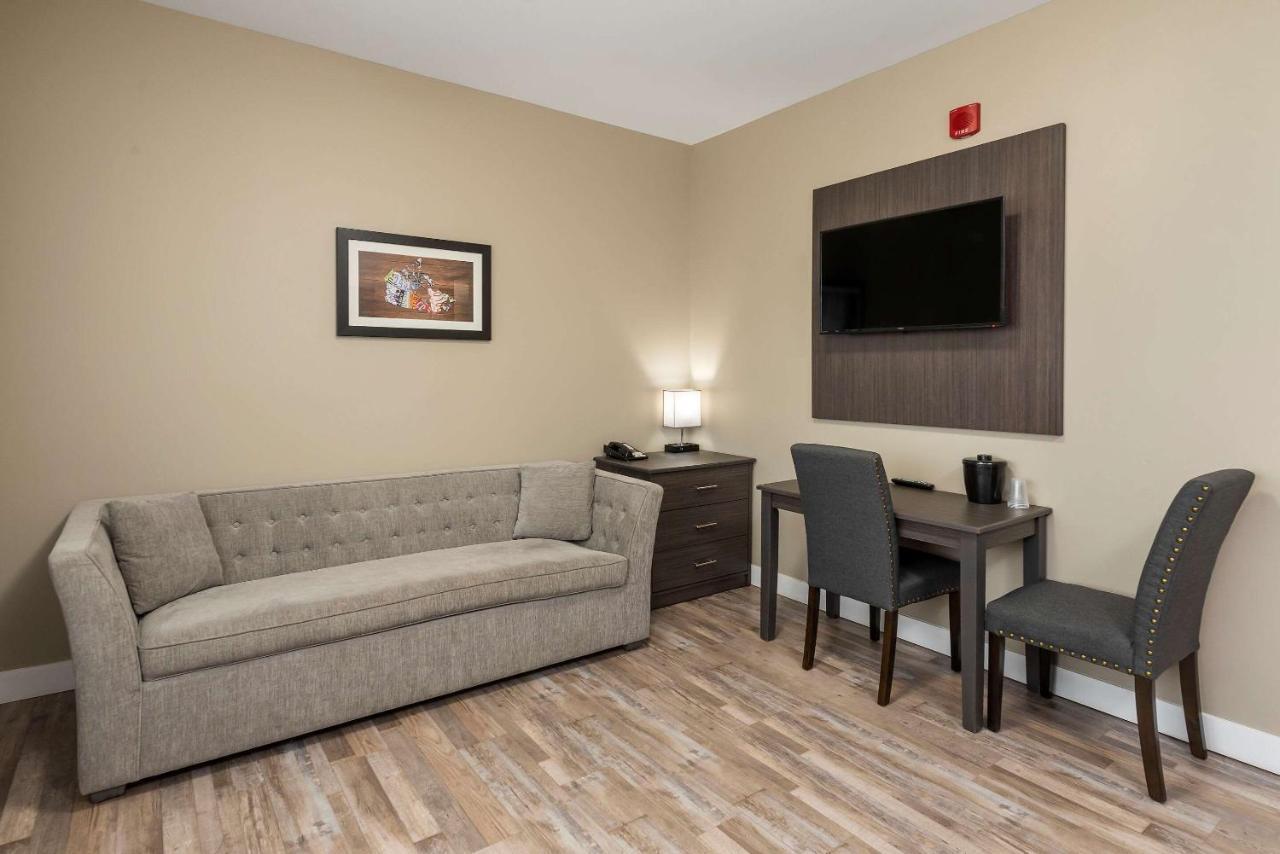 Econo Lodge Prince George Extérieur photo